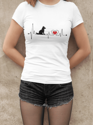 Camiseta Batidas Coração Cãozinho Feminina