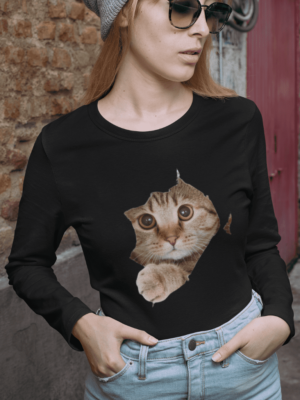 Camiseta Manga Longa Gato Saindo