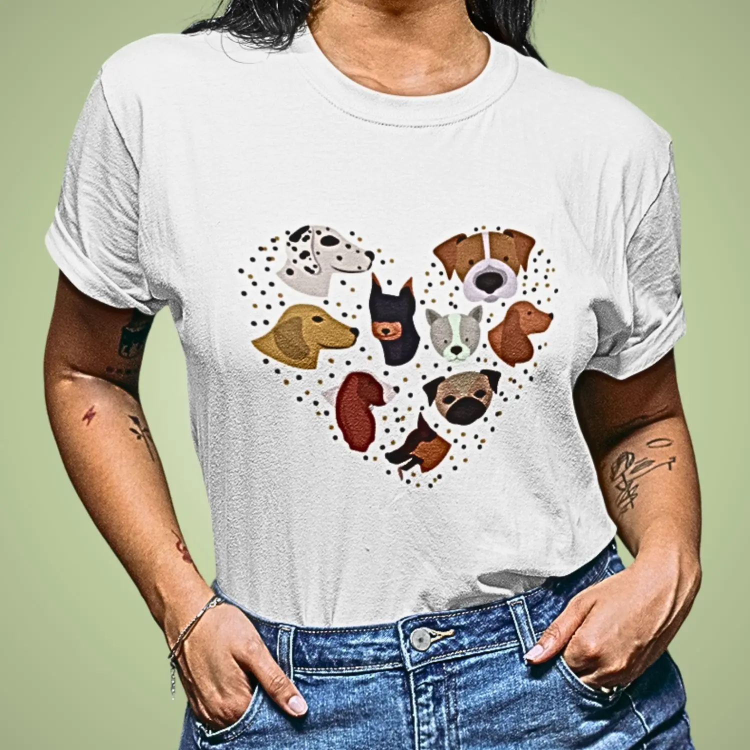 camiseta com vários desenhos de cachorros dentro de um coração - dogs inside the heart